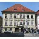 Herkulov vodnjak.JPG<>Herkulov vodnjak na Starem trgu v Ljubljani